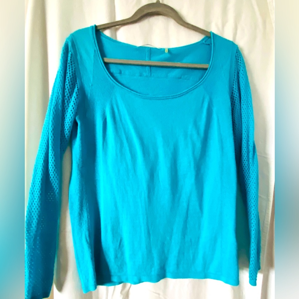 Tahari turquoise Top